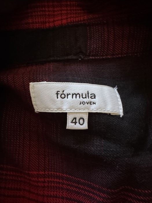 Camisa, vestidos e macacões