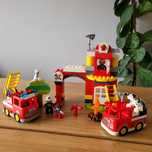 Lego duplo 2w1 -remiza strażacka 10903 + wóz strażacki 10901