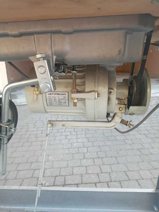 Професійна швейна машинка   
 praff 1163