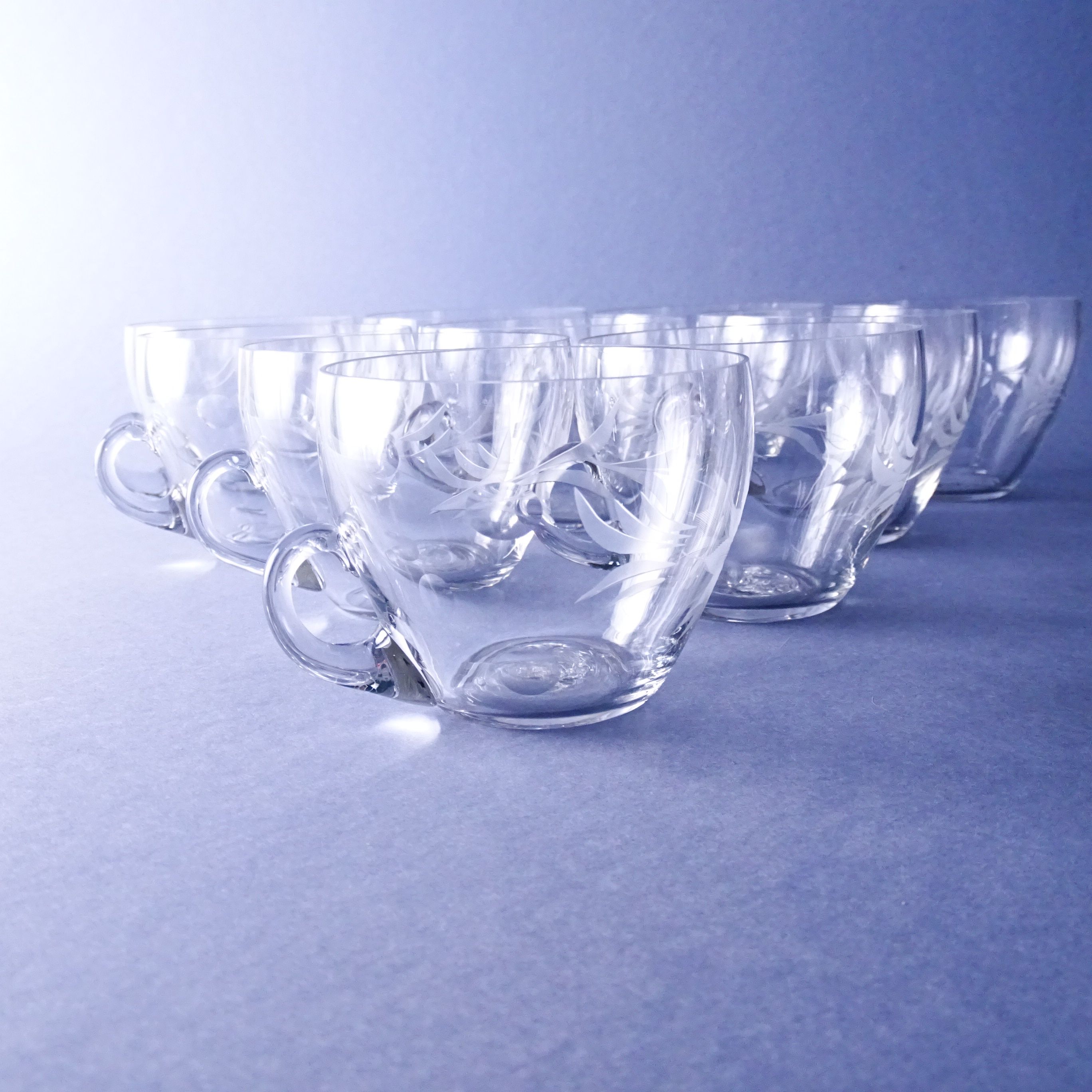 piękne zabytykowe ręcznie szlifowane szklanki kryształowe