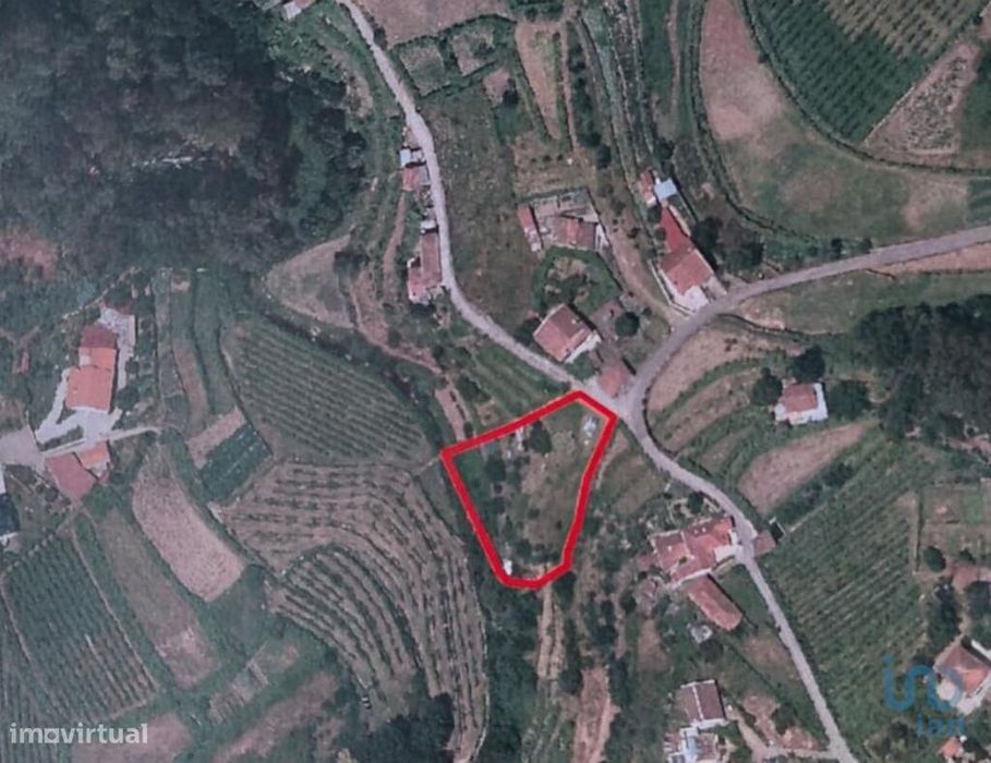 Terreno em Vila e Roussas de 1100,00 m2