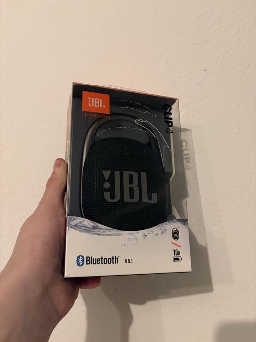 Колонка JBL Clip 4 Black