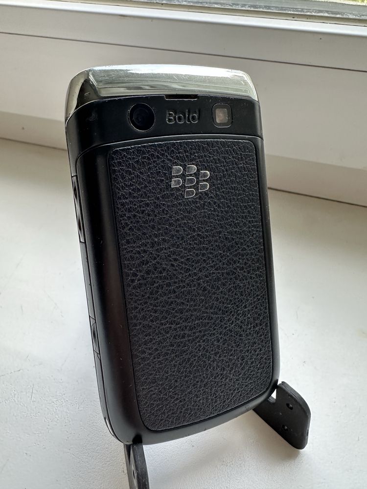Blacberry Bold 9700 телефон смартфон