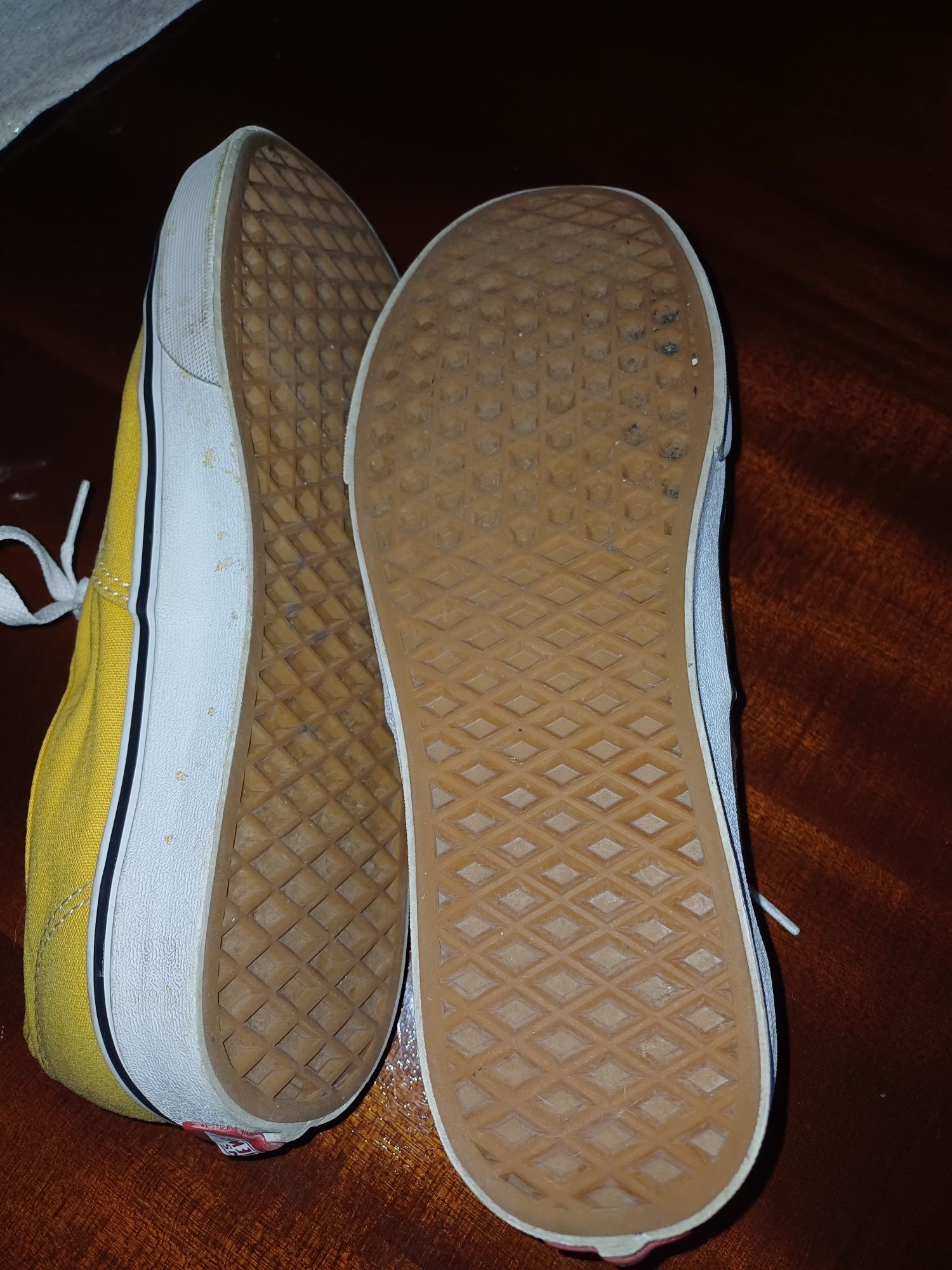 Ténis Vans homem amarelo