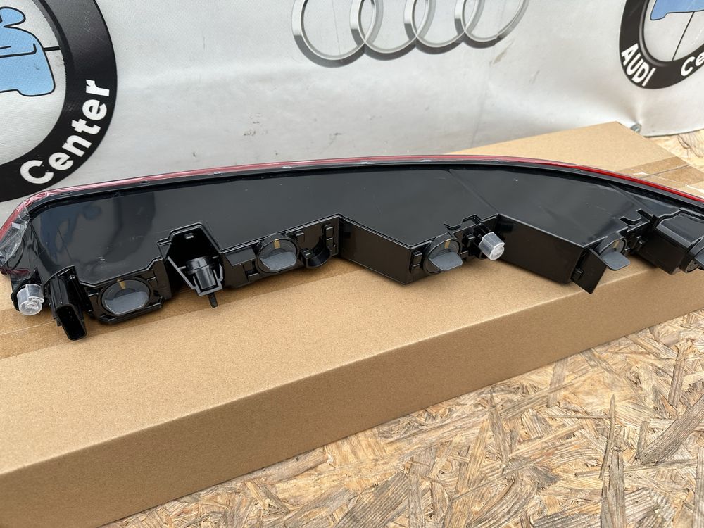 Audi Q5 80A фанарь в задній бампер ауді ку5 80а фанарь заднього бампер
