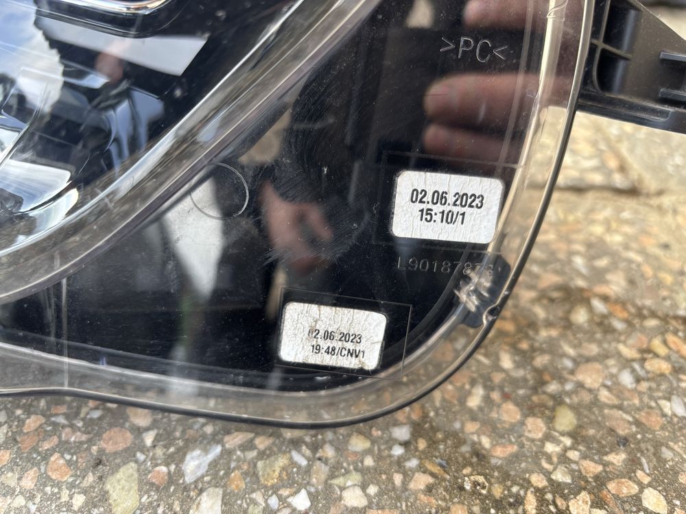 Права лед фара citroen c3 2023 рік правая led  9836161580