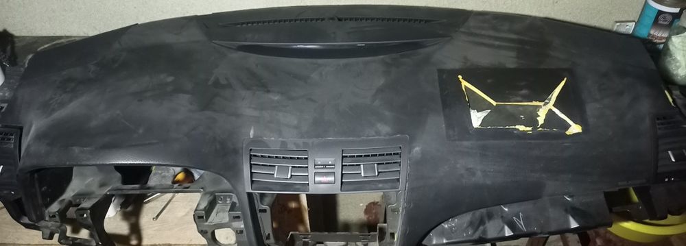 Продам б/у торпедо на Toyota Camry