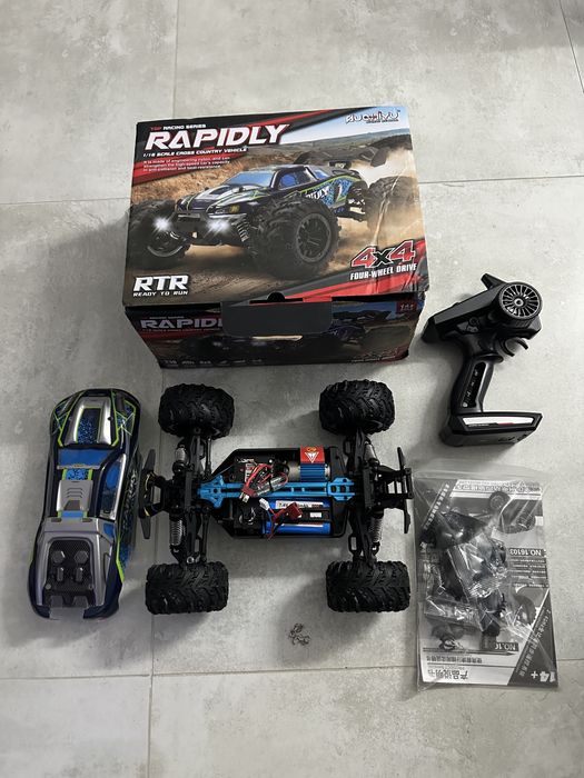 Model rc zdalnie stwrowany samochod auto 4x4