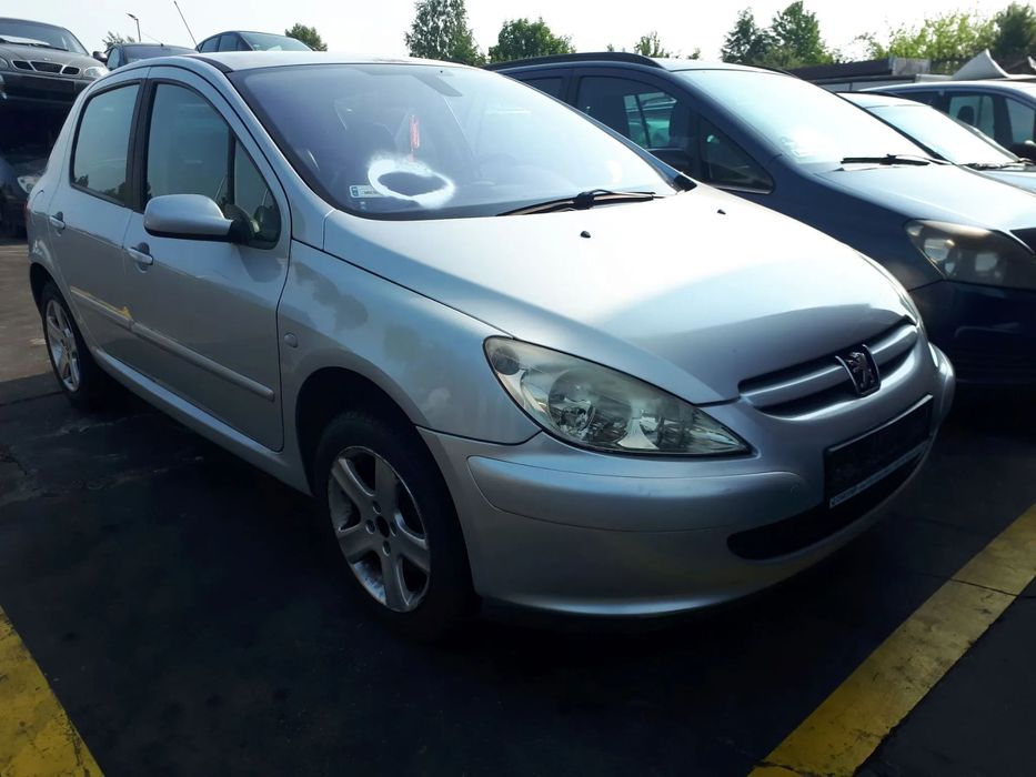 PEUGEOT 307 01-05 LAMPA TYŁ TYLNA PRAWA LEWA
