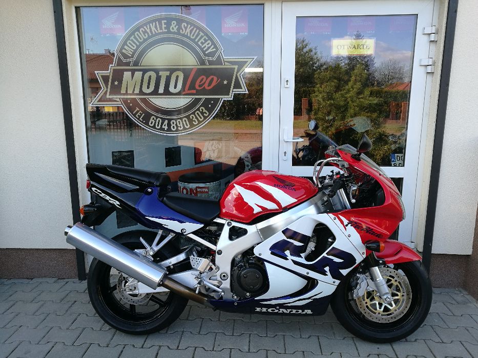 Honda CBR 900 SC33   Tylko 007600 km !  Stan KOLEKCJONERSKI !   NOWA !