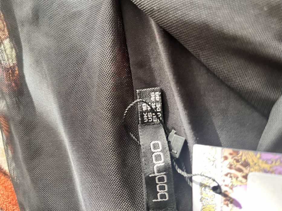 новий боді від boohoo