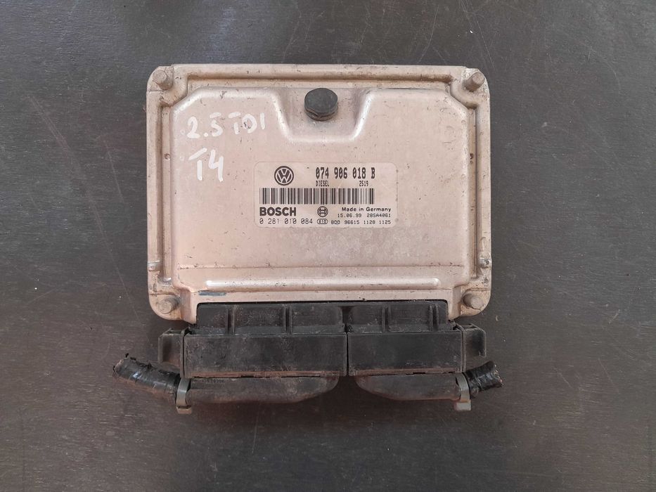 Vw Transporter T4 2.5 TDI Sterownik Komputer Silnika