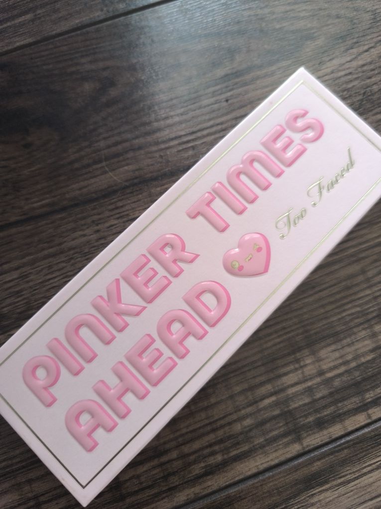 Too Faced Pinker Times Ahead paleta cieni