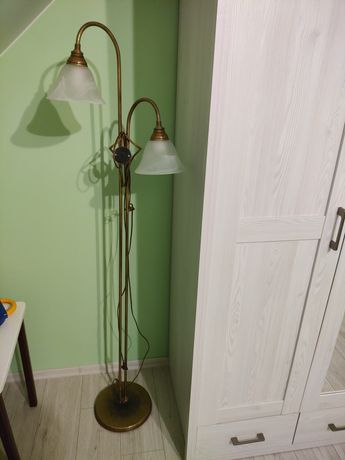 Lampa stojąca z dwoma kloszami