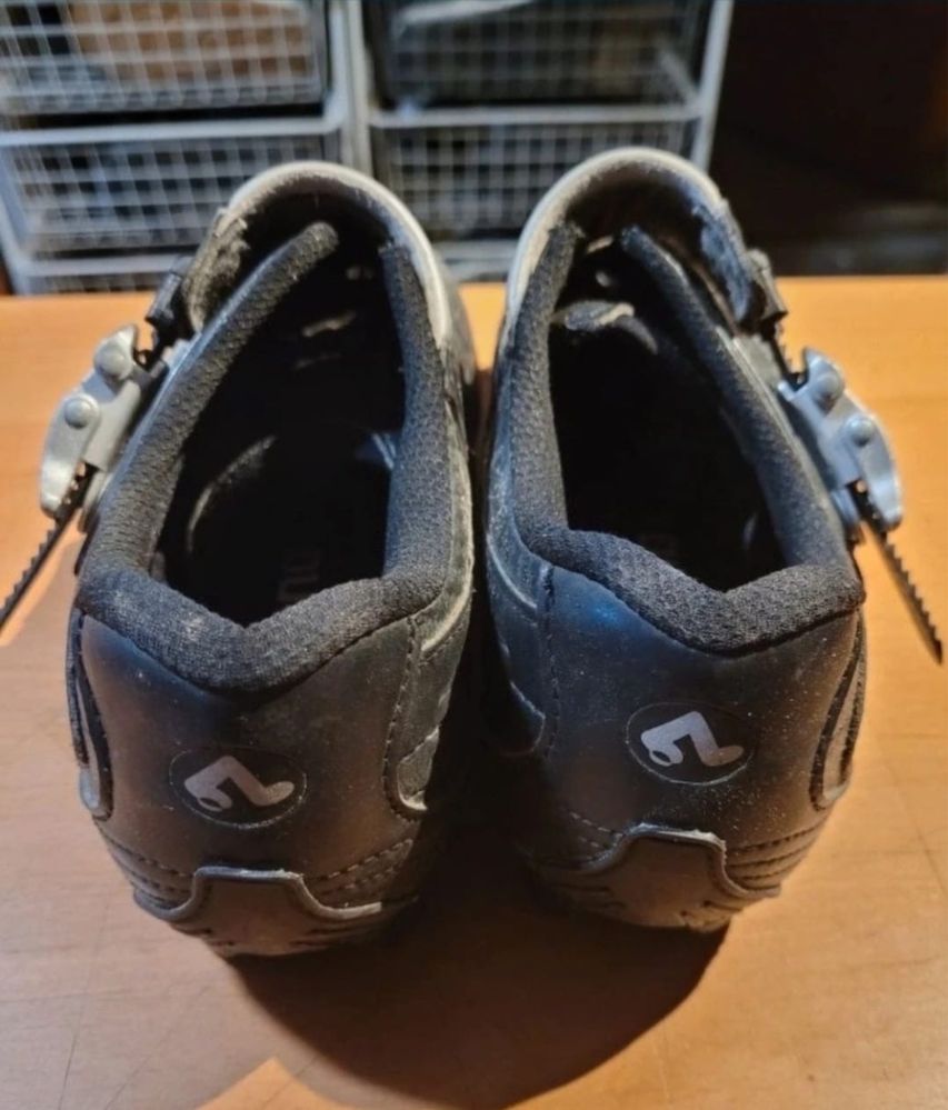 Buty rowerowe Shimano nr 37, wkładka 24cm, brak bloków.