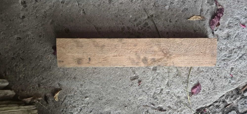 Kantówka sosnowa sucha 55cm x 9,5cm x 5,5cm 85 sztuk