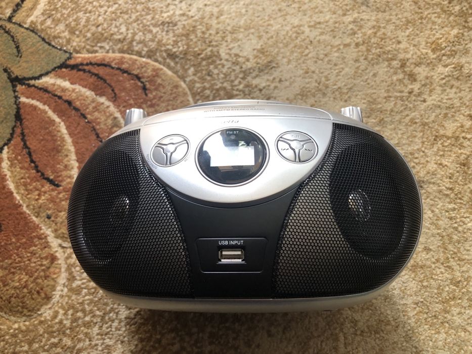 Kolekcjonerskie RADIO ELTA CD-USB-ga 6678- CENA DO NEGOCJACJI!