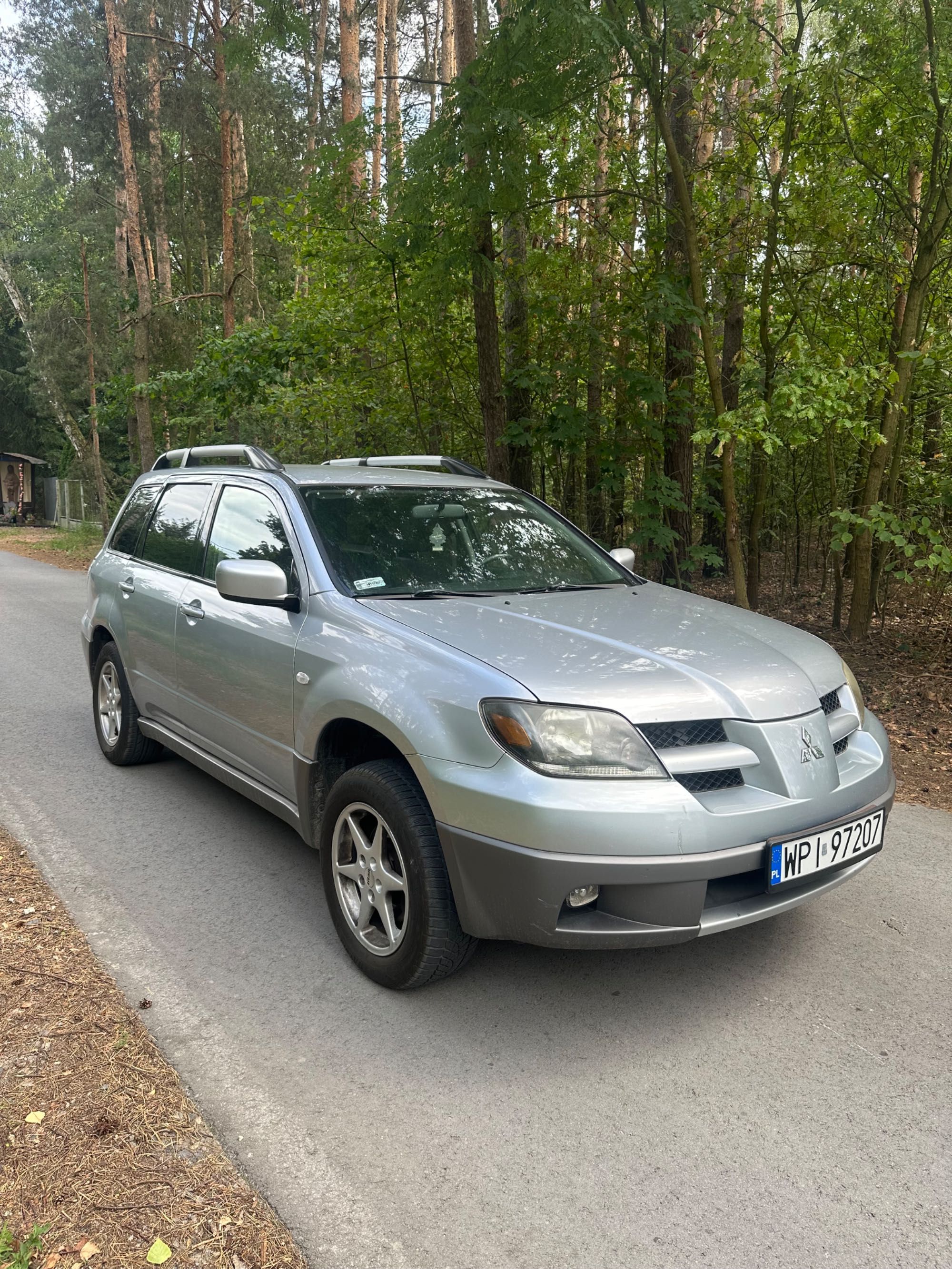 Mitsubishi Outlander 2004 2.0 Benzyna Stan Bardzo Dobry