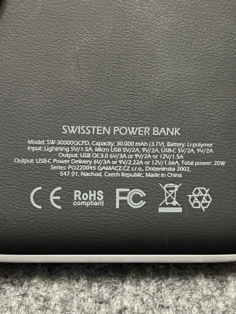 Powerbank Swissten Core Bank 30000 mAh 20w / Повербанк