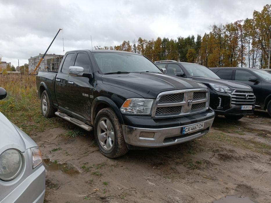 Dodge Ram 1500 Laramie 2010 5.7 газ/бензин