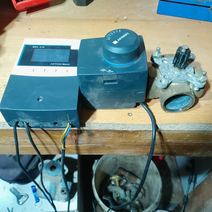 Sterownik afriso BWC 310 i regulator oraz zawór