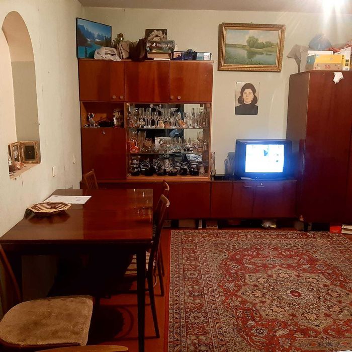 Продается 3-х, комнатная квартира в Обухове, р-н "Автошкола"