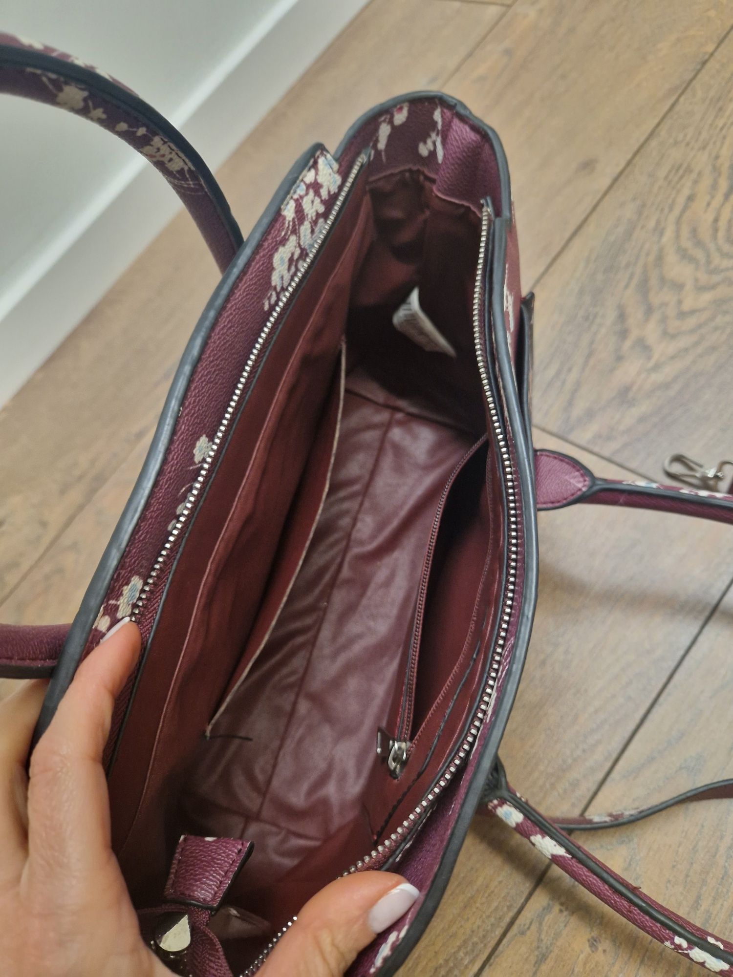 Bolsa parfois bordo com flores