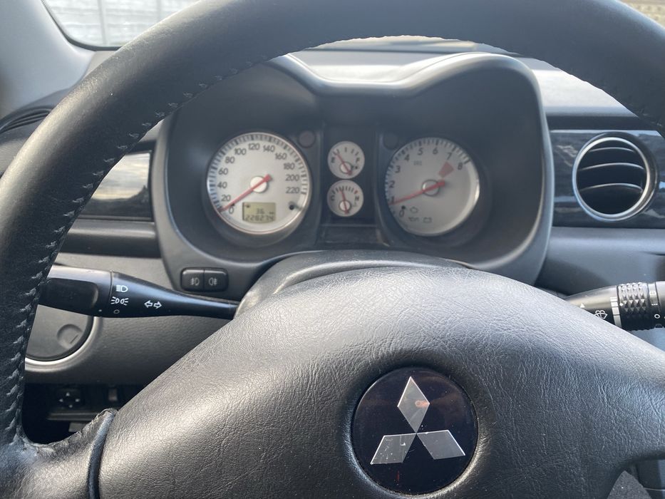 Продам Mitsubishi Outlander 1