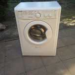 Стиральная машинка Indesit на 5кг E2SC 2150