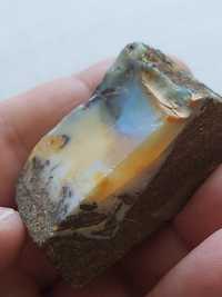 Opal boulder/ Australia - duży kolekcjonerski okaz.