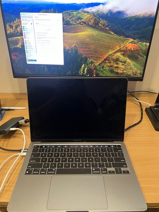 MacBook Pro 13’ 2020 A2338 M1/16GB/256GB - MDM на запчастини