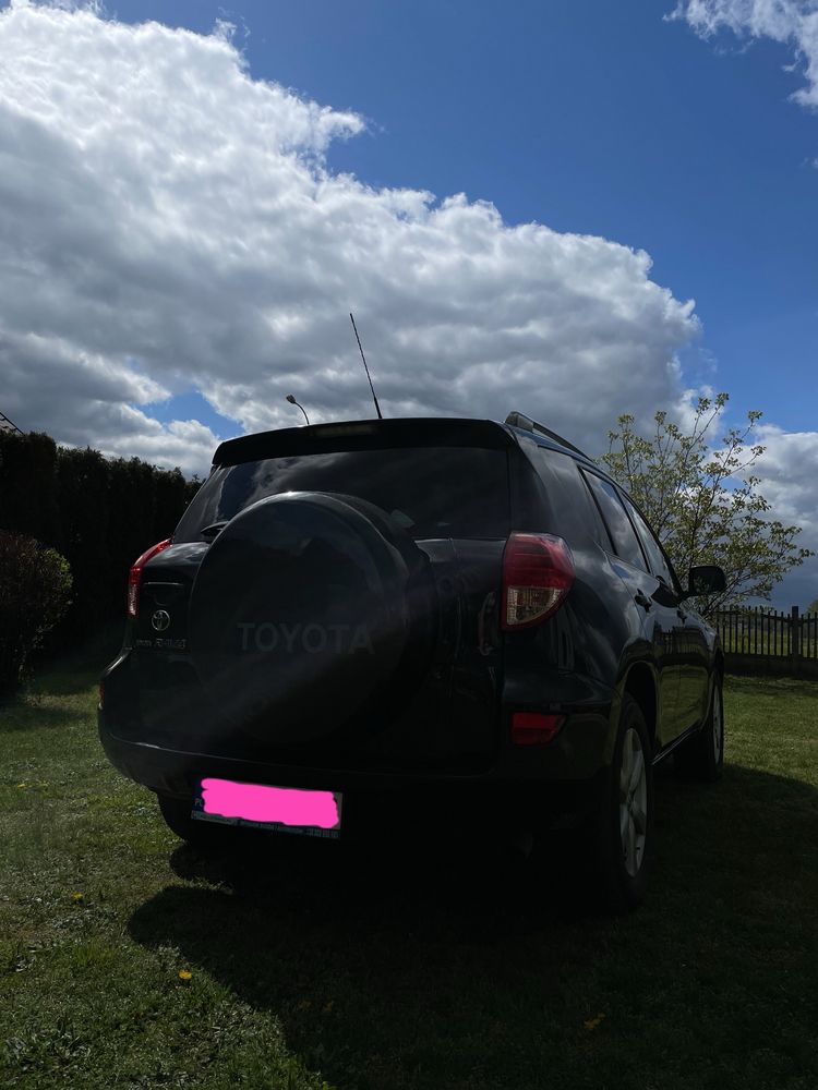 Toyota RAV4 2008 rok