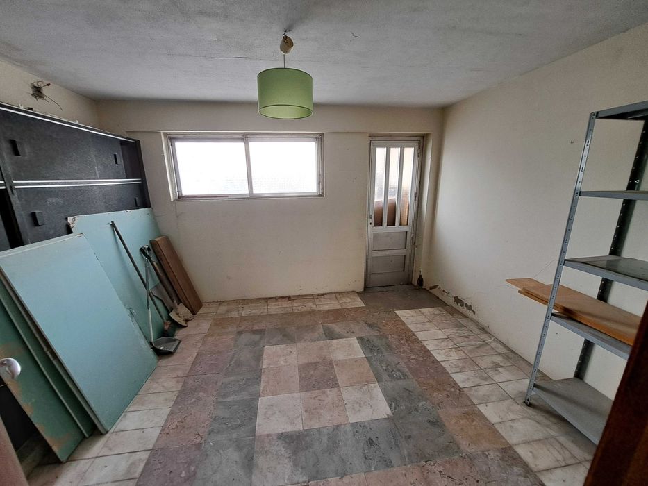 Garagem armazem 100m2 Giesta