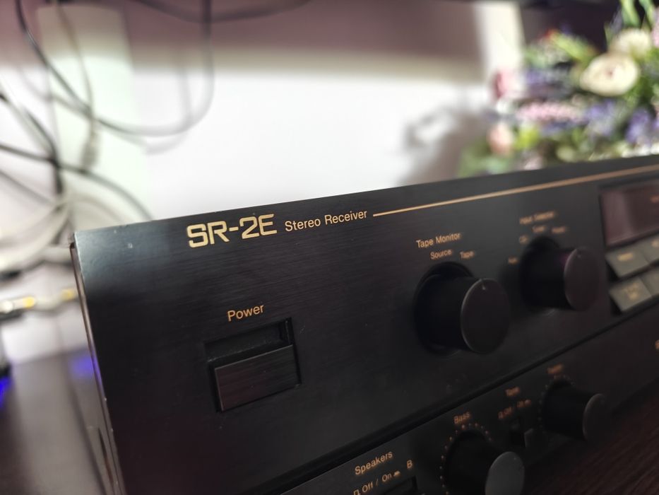 Amplituner stereo Nakamichi SR 2E