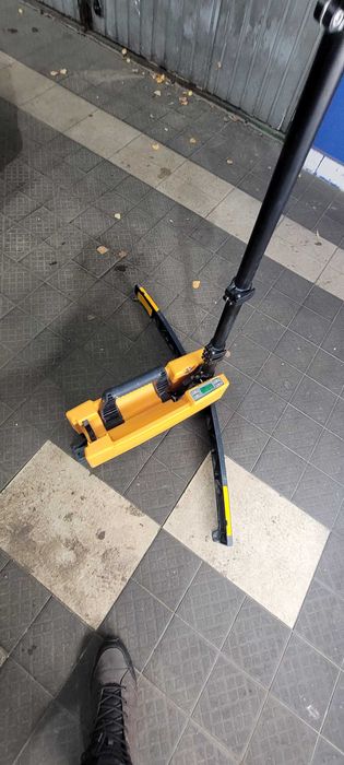 Solaris PRO Akumulatorowa lampa maszt