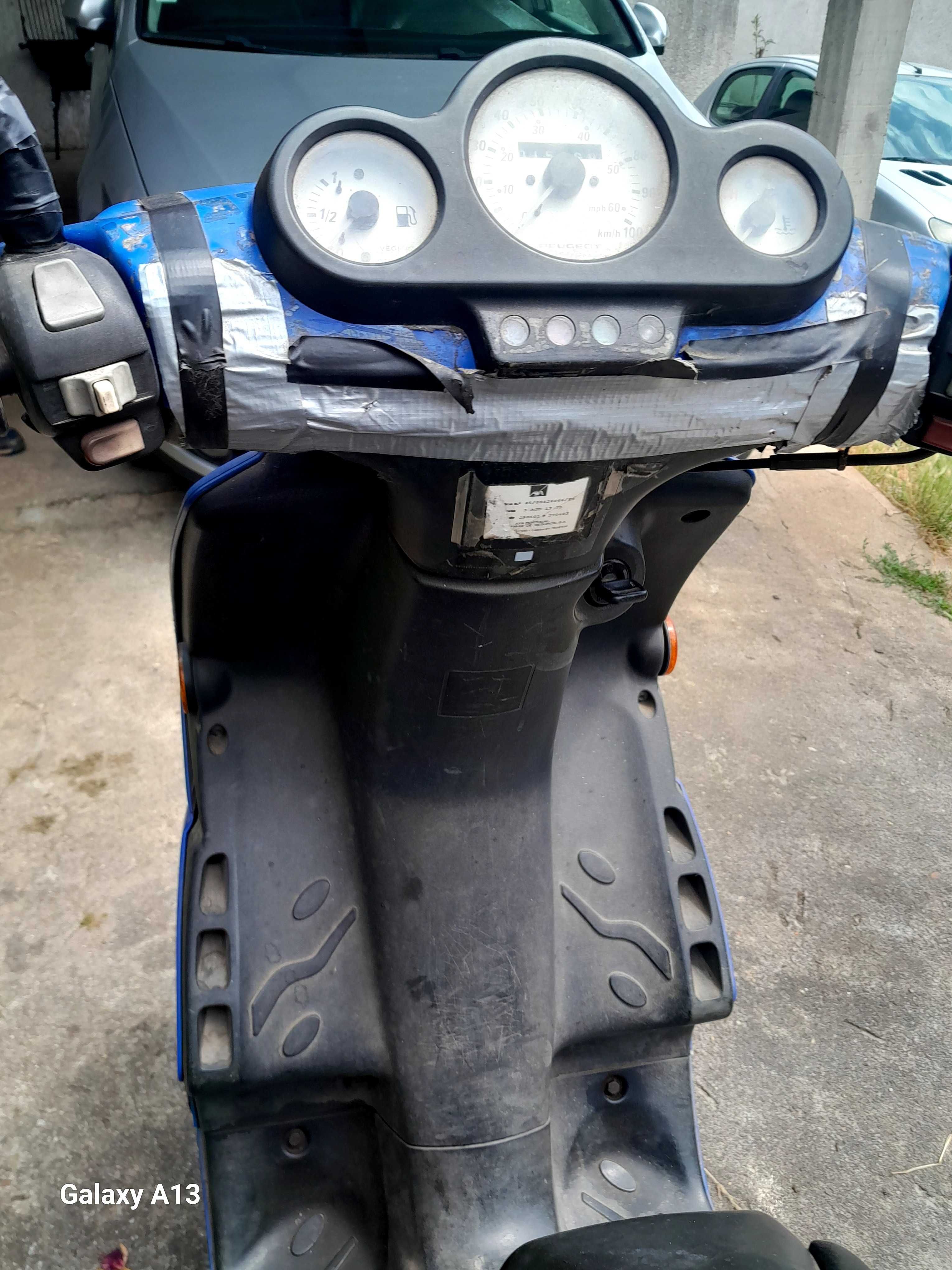 Vendese  scoter usado