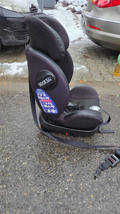Fotelik obrotowy isofix
