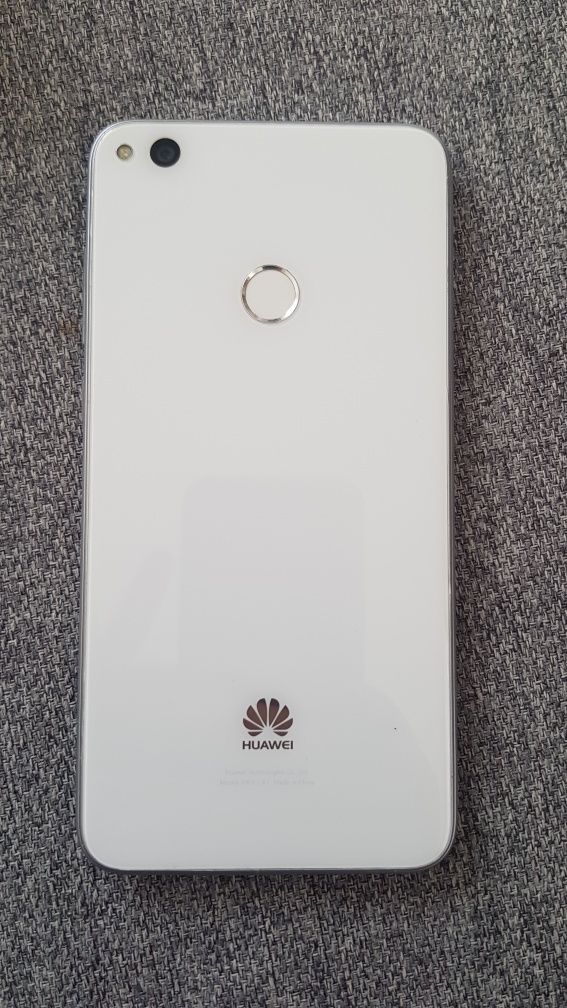 Смартфон Huawei P8 lite 2017