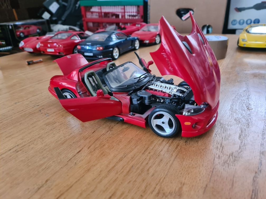 Viper RT10 Dodge Bburago 1:18