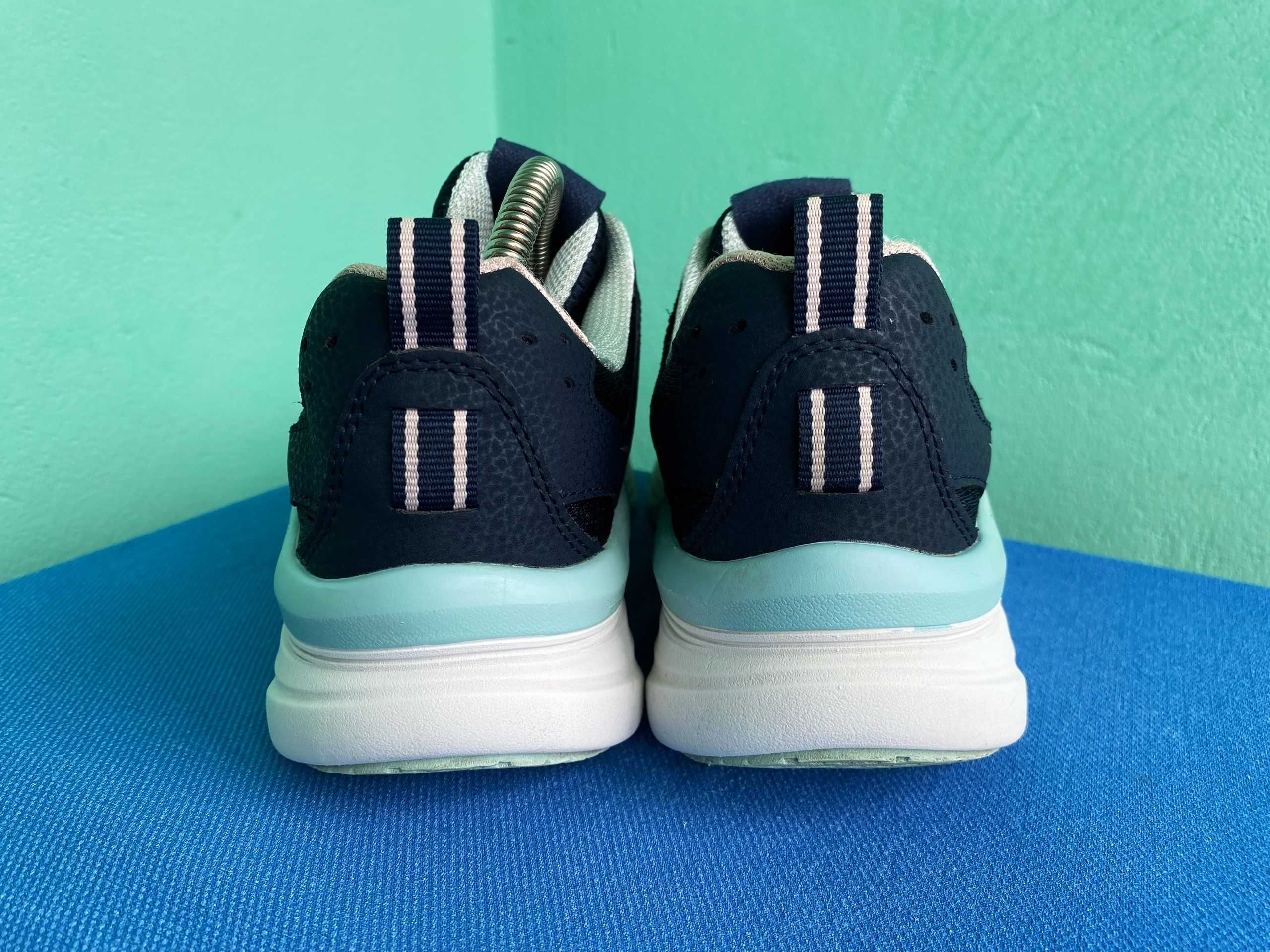Кросівки Skechers Relaxed Fit D'Lux Walker - Infinite Motion