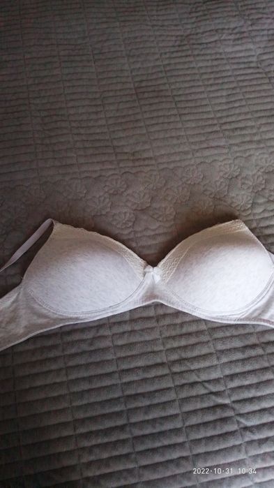 Бюстгальтер красивый серый