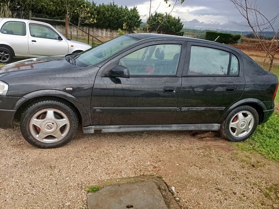 vendo Opel astra 1.7 ano 2000 gasóleo.