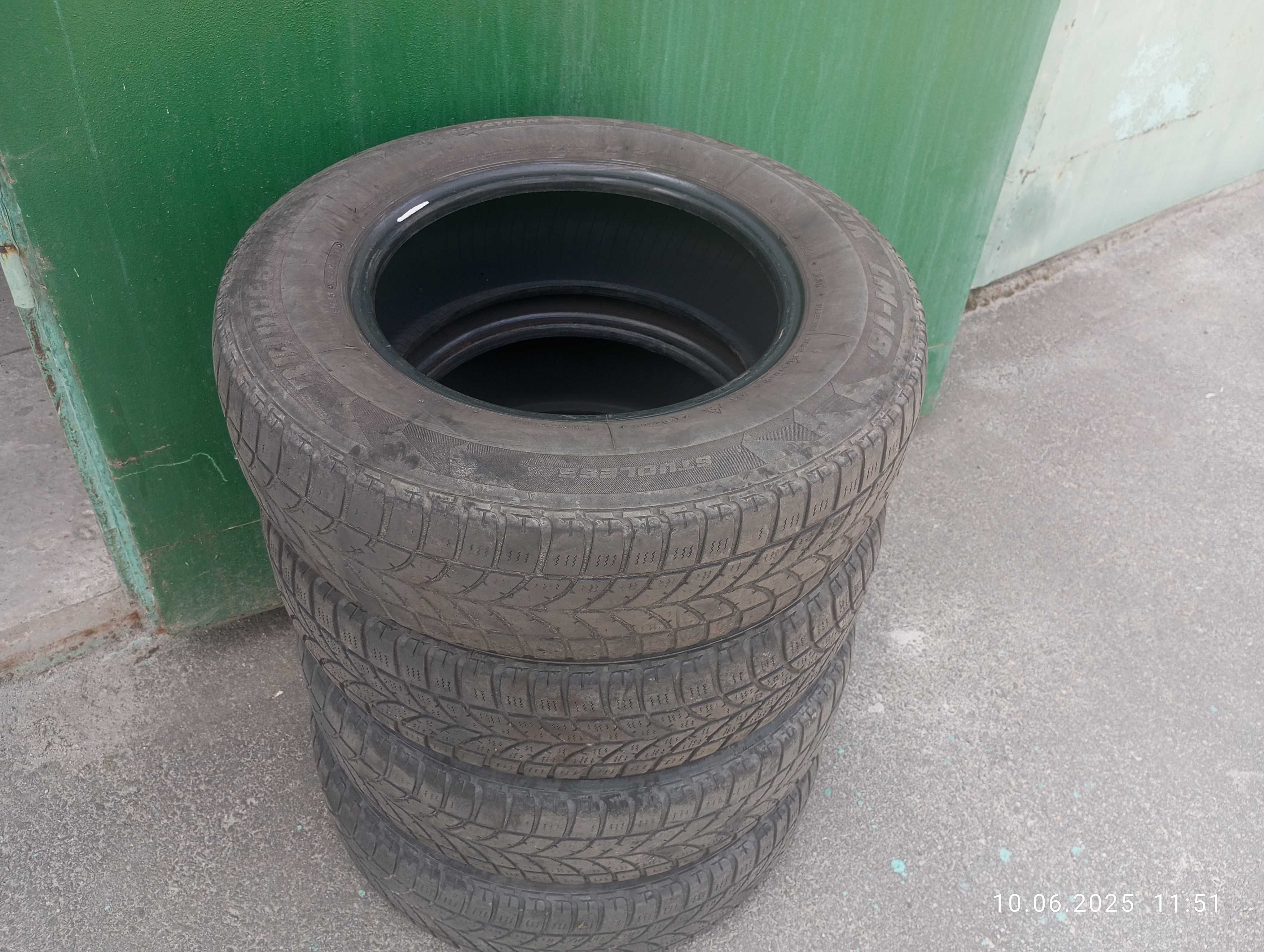 Продам резину б/у bilzzak (зима) R14