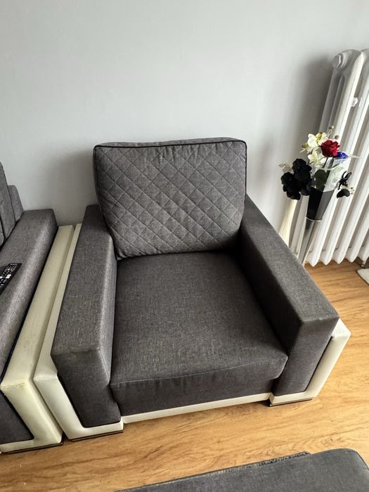 Narożnik plus fotel i pufa