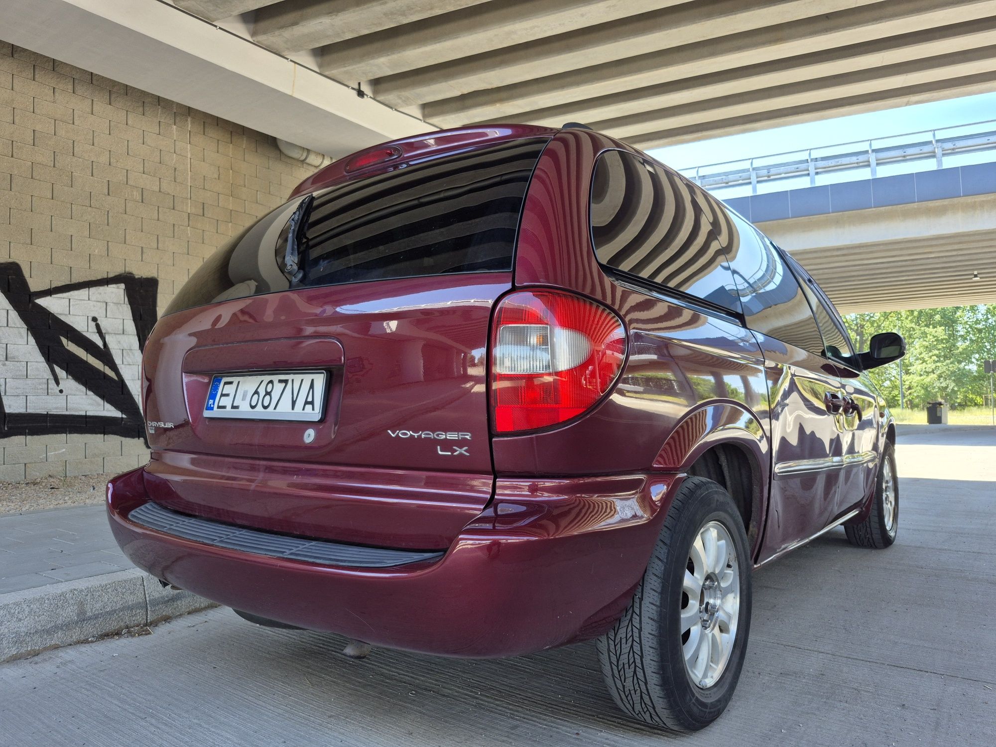 Chrysler Voyager 3.3 benzyna+LPG, 2002 r. 7 osobowy, klima, skóry