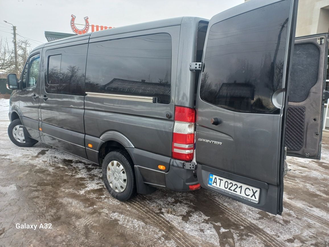 Мercedes-Benz Sprinter 319