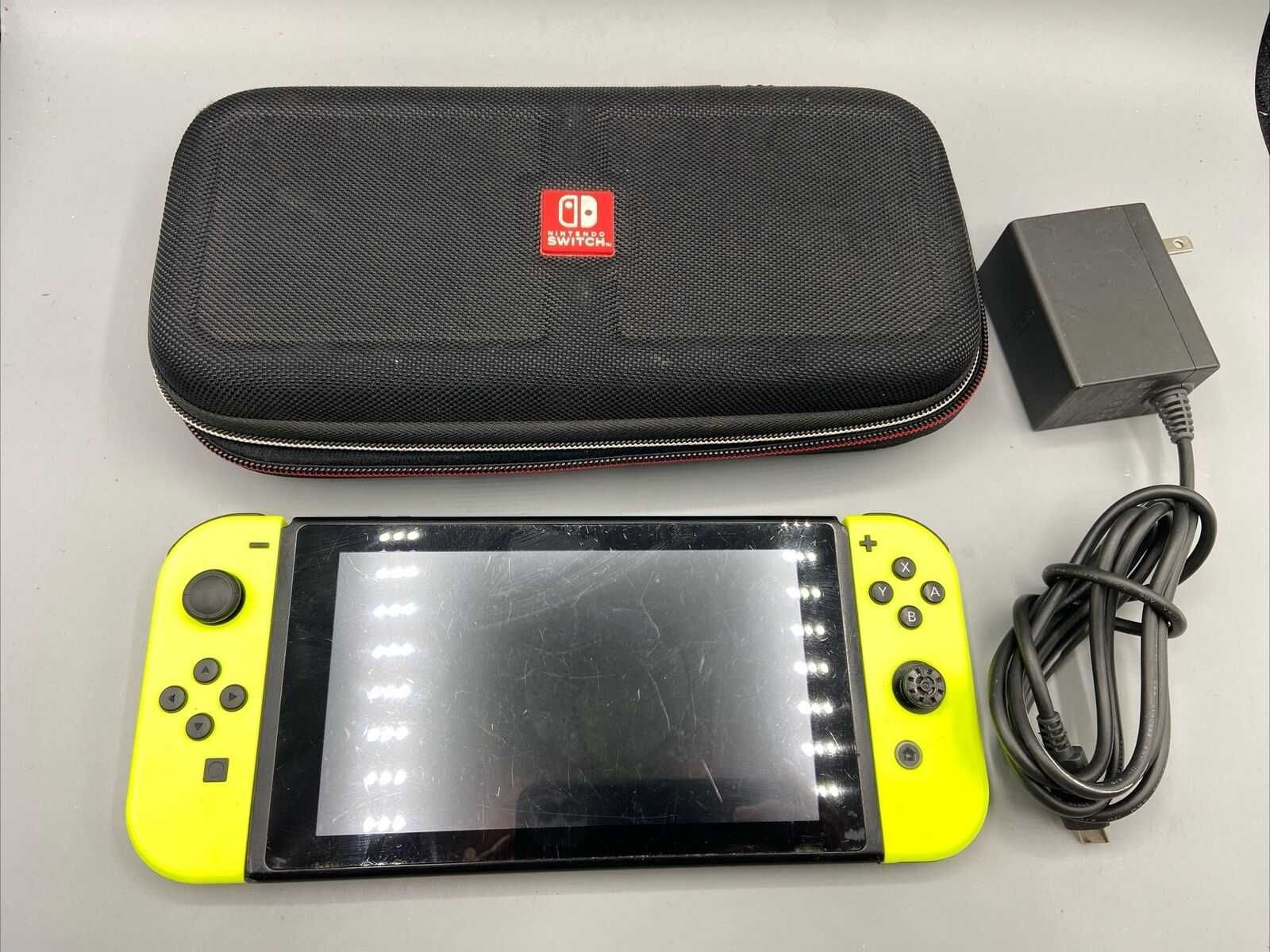 Nintendo Switch - Amarelo