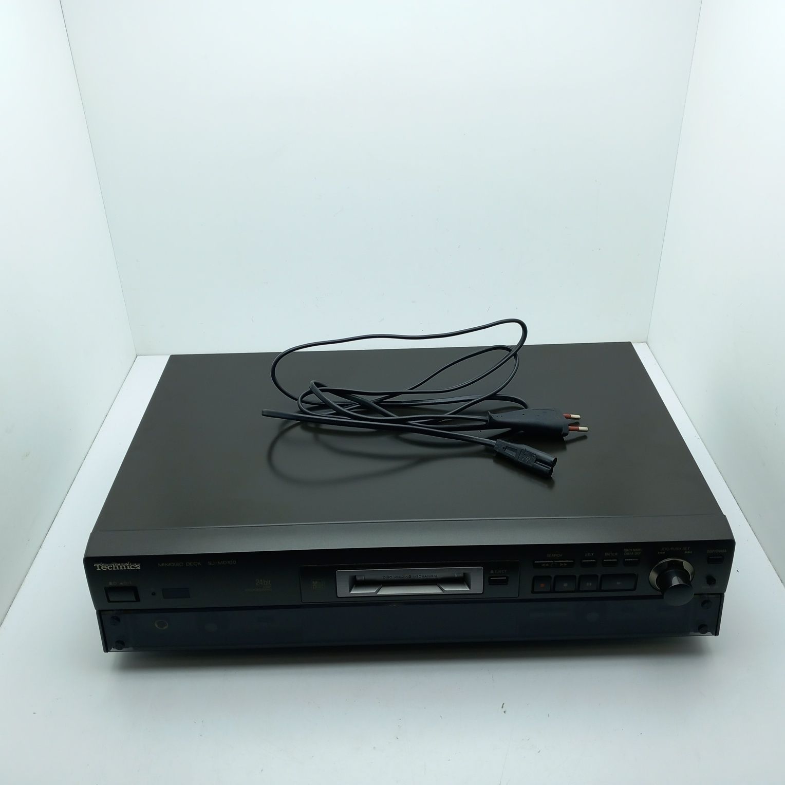 Odtwarzacz MiniDisc Technics SJ-MD100