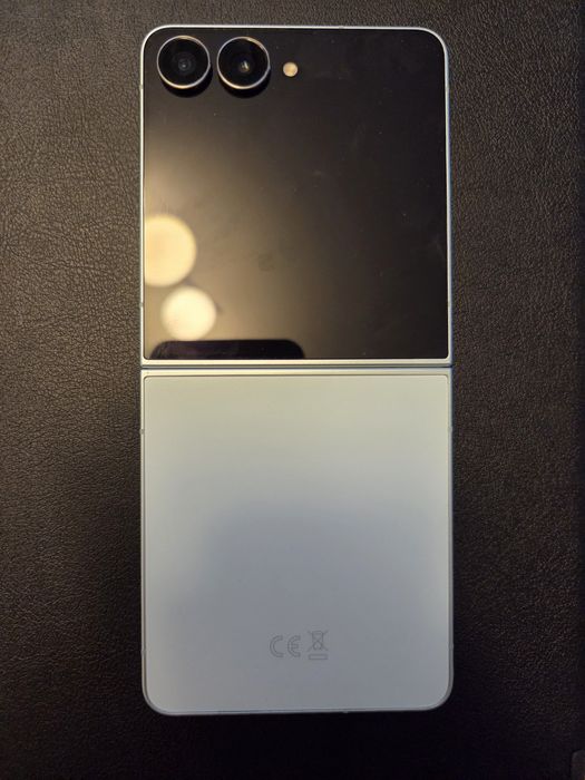 Samsung Galaxy Z Flip 7