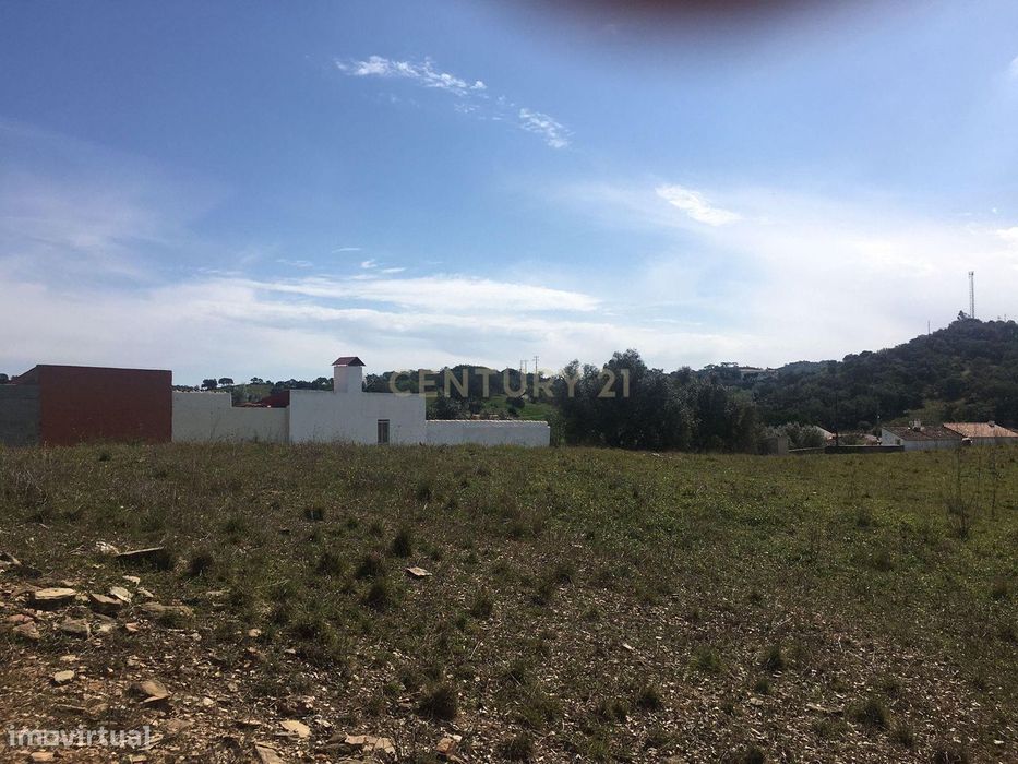 Moradia Rústica T2 + 1 Parreiras -Vale de Santiago a 30 minutos das pr